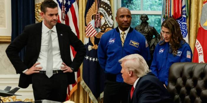Trump'tan NASA Direktörü'ne "pes" dedirten sözler! "Güzel kulaklarınla duydun mu?"