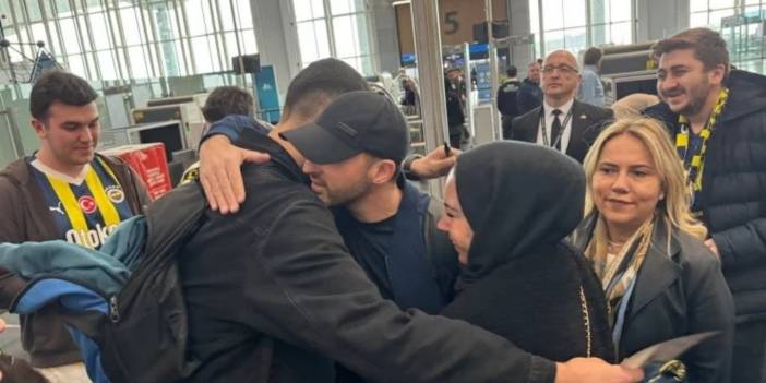 Tedesco'yu ağlattılar: Kelimeler boğazına düğümlendi
