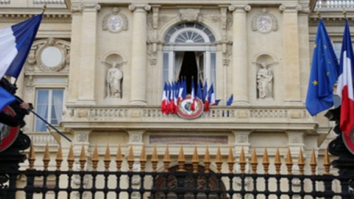 Paris'te İçişleri Bakanlığı Eğitim Merkezi'ne silahlı baskın