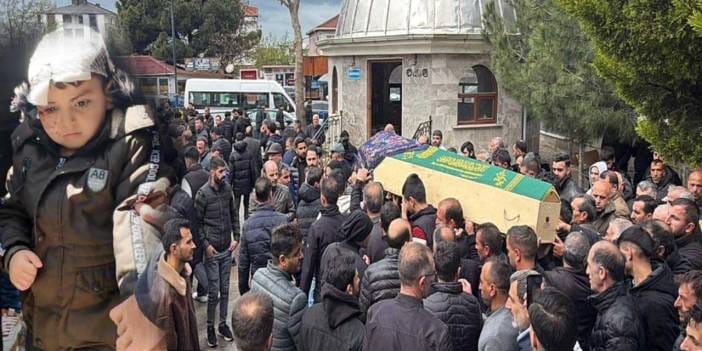 Otobüs faciasında yürek burkan veda: Kazadan yaralı kurtulan 4 yaşındaki Sancar annesini sargılar içinde uğurladı