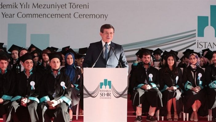 Davutoğlu'nun kurucusu olduğu üniversitenin tüm varlıklarına tedbir konuldu