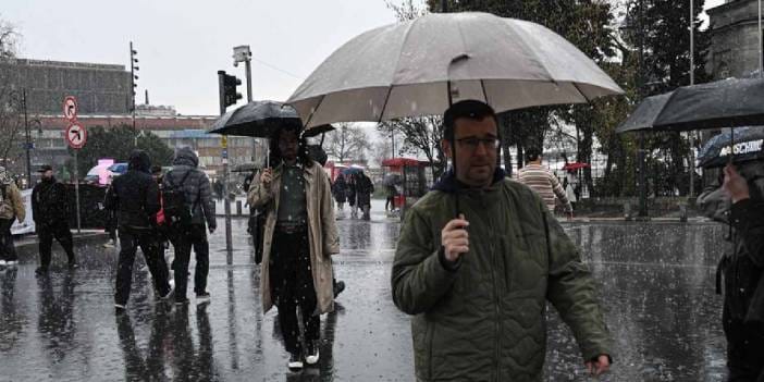 Yağmur İstanbul'un peşini bırakmıyor: AKOM "dikkat" dedi