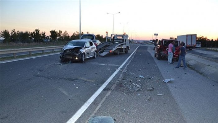 Tatilin 2 günlük bilançosu: 300 kaza; 8 ölü, 580 yaralı