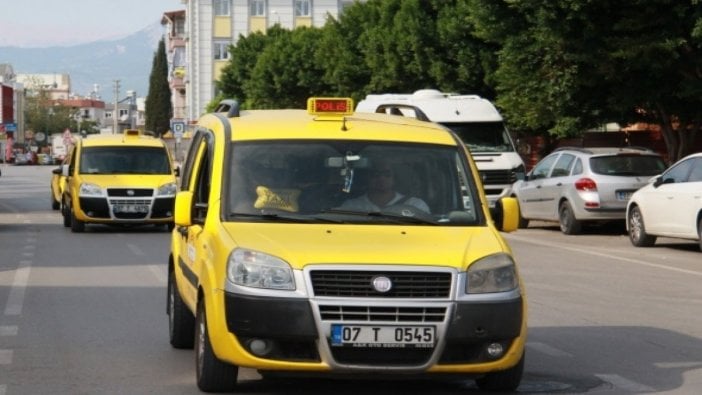 Bu taksiyi görürseniz hemen polisi arayın!