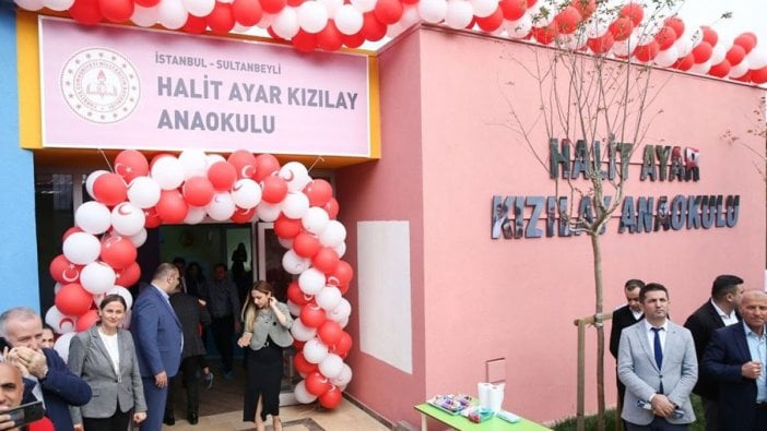 İstiklal Caddesi'nde bıçaklanarak öldürülen İTÜ mezunu Ayar'ın ismi anaokuluna verildi