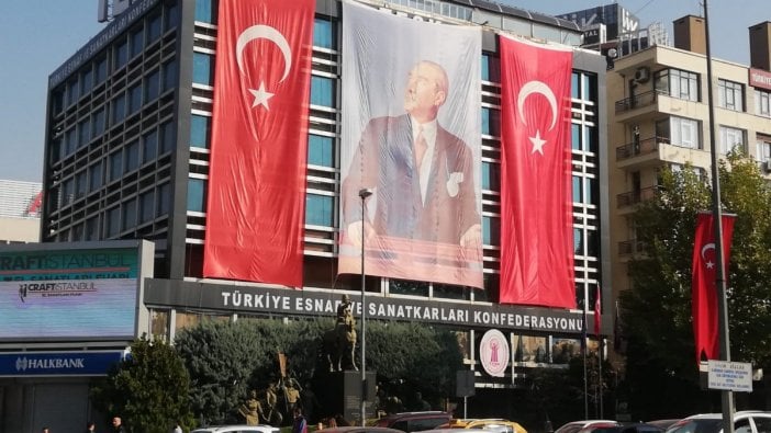 Başkent'te Cumhuriyet coşkusu... Her yer kırmızı beyaz!