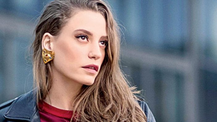 Serenay Sarıkaya terlikleri ile gündem oldu 