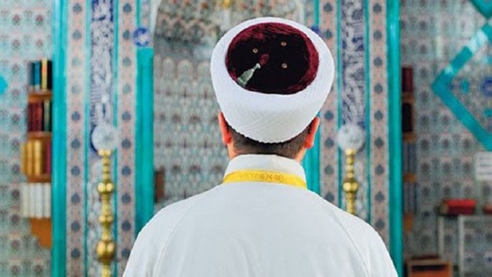 İmamlar isyanda: Diyanet diye aldılar, temizlikçi yaptılar