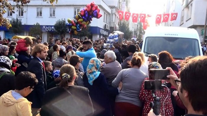 Edirne'de izdiham: Çocuklar ezilme tehlikesi geçirdi