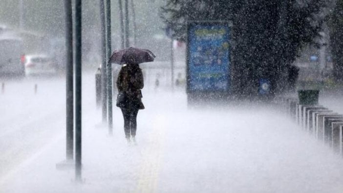 Dikkat! Meteoroloji Genel Müdürlüğü'nden sağanak yağış uyarısı