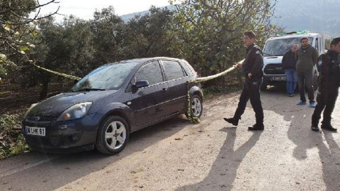 Zeytin hasadında ağaca asılı ceset bulundu