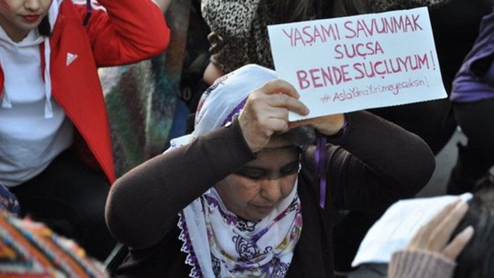 İzmir'de Las Tesis'in 'danslı protesto' eylemine katılan kadınlar gözaltına alındı