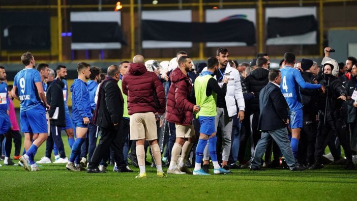 Galatasaray - Tuzlaspor maçı sonrası ortalık fena karıştı