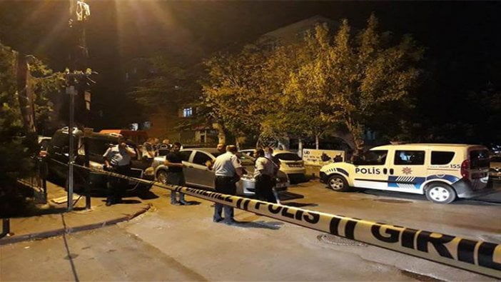 Mahalle arasındaki arkadaş grubuna pompalı tüfekle saldırdılar: 8 yaralı