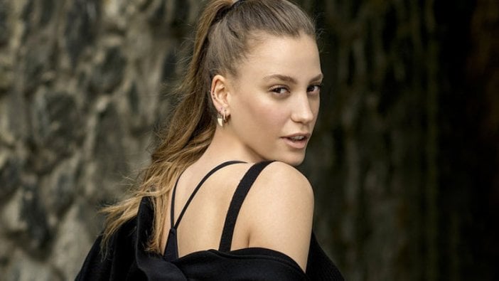 Serenay Sarıkaya'nın 'kırmızı' uğuru