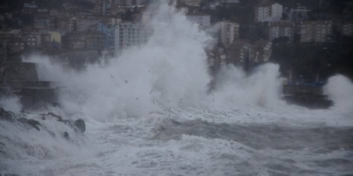 Marmara için sağanak, yıldırım, heyelan ve ani sel riski uyarısı