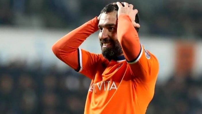 Başakşehir Arda Turan ile yollarını ayırdı