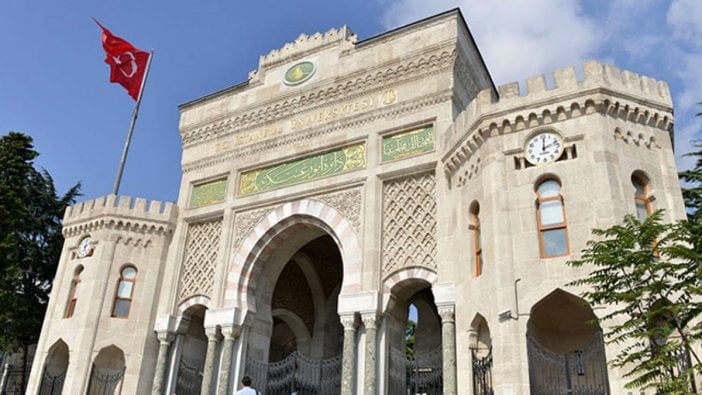 İstanbul Üniversitesi'nde girilmeyen derse maaş