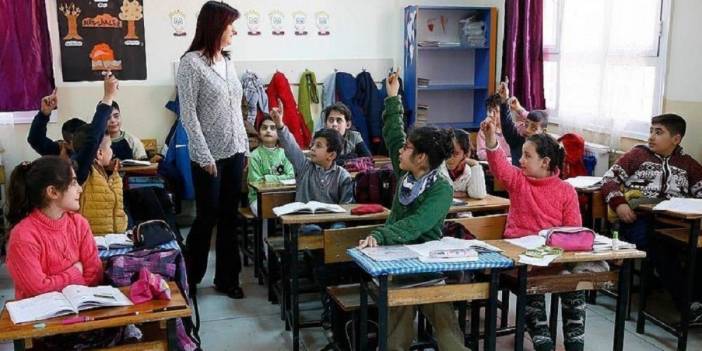 20 bin sözleşmeli öğretmen alımına 60 bin başvuru