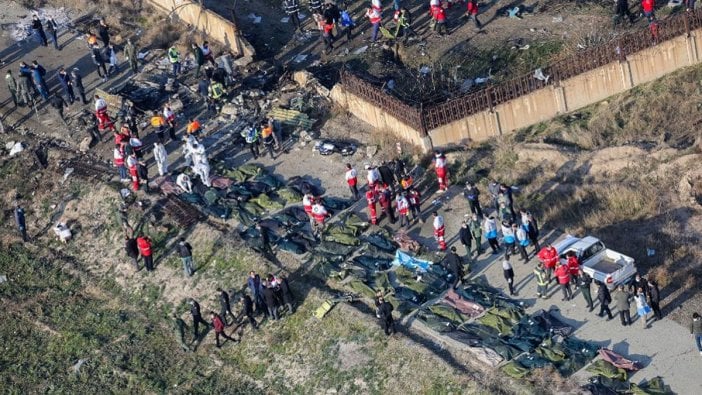 AP haber ajansı: Uçağın vurulduğuna dair teyitli videolar var