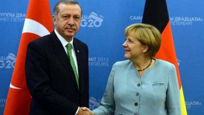 Erdoğan ve Merkel telefonda görüştü