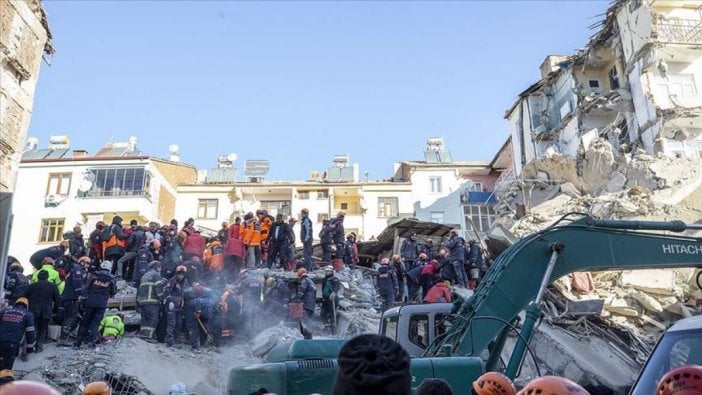 Türkiye dayanışmada! Mor ve Ötesi'nden Elazığ depremi için dayanışma çağrısı