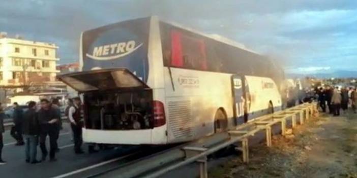 Metro Turizm'e ait yolcu otobüsü alev alev yandı