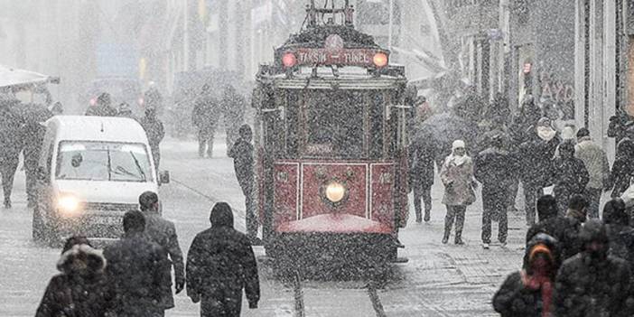 İstanbul Valiliği tarih verdi: İstanbul'a kar uyarısı