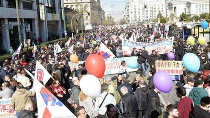 Yunanistan'da işçiler genel greve gitti