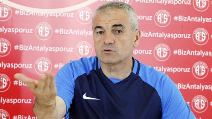 Antalyaspor teknik direktörü Rıza Çalımbay istifa etti