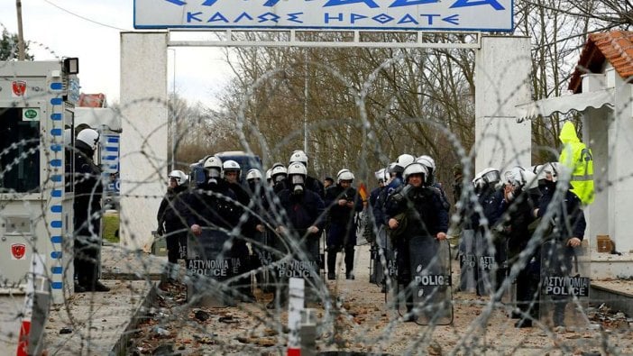 Göçmen krizinin ardından ‘teyakkuza’ geçen Yunanistan’da kim, ne diyor?