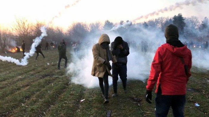 Bakan Soylu, Yunanistan'ı 'insanlığa' davet etti