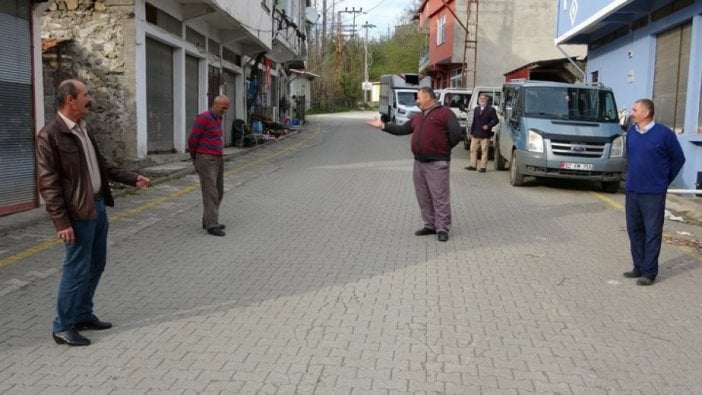 İki tarafı farklı şehre ait olan mahallede giriş çıkış yasağı işlemiyor