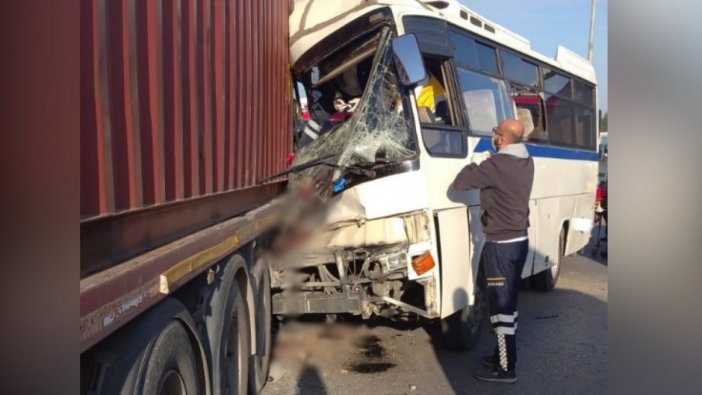 İşçi servisi kaza yaptı, bir işçi hayatını kaybetti