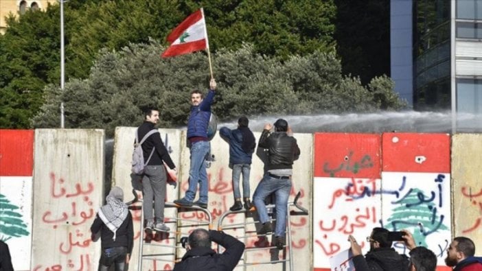 Lübnan'da hayat pahalılığı protesto edildi