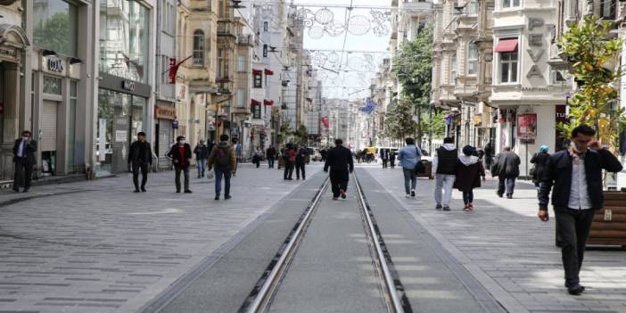 İstiklal Caddesi bugün de yoğun görüntülendi