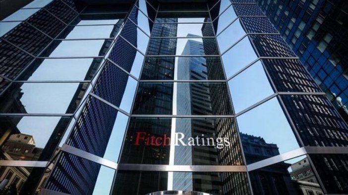 Fitch, Türkiye'nin büyüme tahminini düşürdü