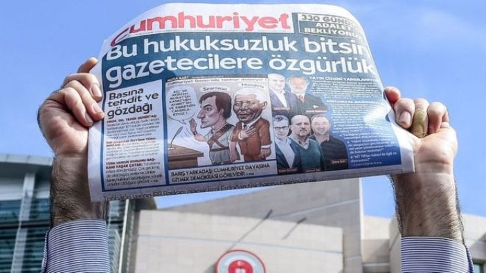 Cumhuriyet davasında tanıklık yapan Alev Coşkun: Bu arkadaşlardan FETÖ'cü olmaz...