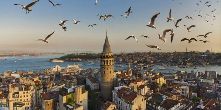 Galata Kulesi tartışmaları sürüyor: Turizm Bakanı Ersoy'dan açıklama