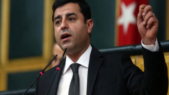 Demirtaş'tan çağrı: Hayatımda ilk kez bir siyasetçiden ricada bulunuyorum