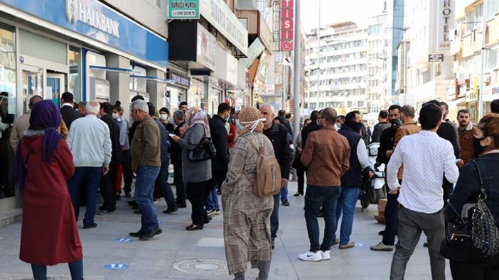 Bilim Kurulu üyesi Özkan: Bulaşıcılık artarsa ikinci bir pik yaşarız