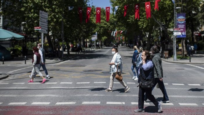 Bakan Koca entübe hasta sayısı en yüksek 5 ili açıkladı