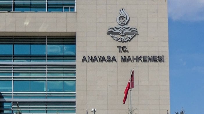 AYM, CHP'nin Çoklu Baro ve Bekçilik Kanununa ilişkin yürütmeyi durdurma talebini reddetti