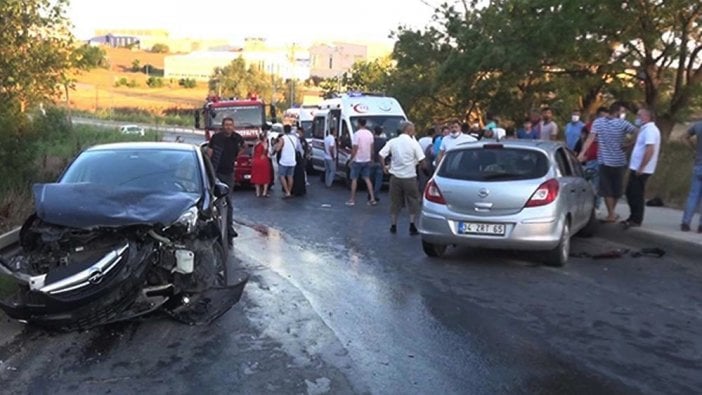 Zincirleme trafik kazası: 18 yaralı