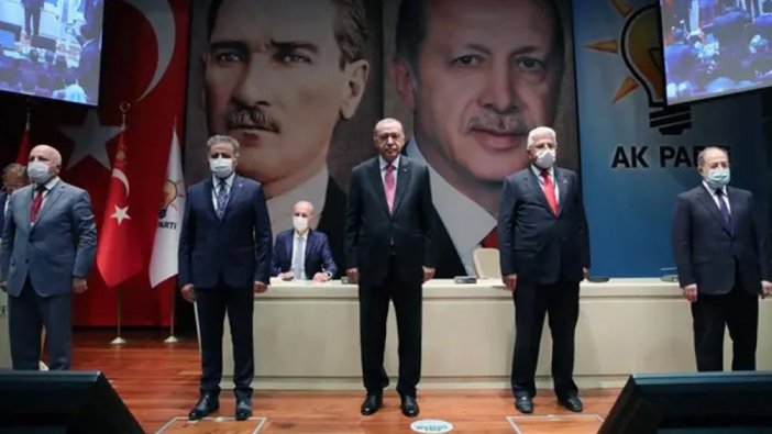 8 belediye başkanı AKP'ye geçti