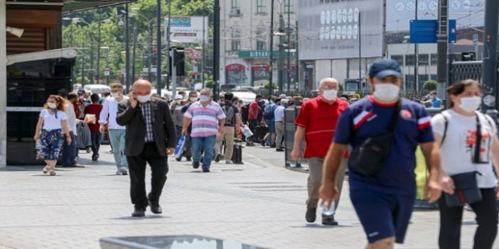 'Yeni normal' Türkiye'yi sokağa döktü