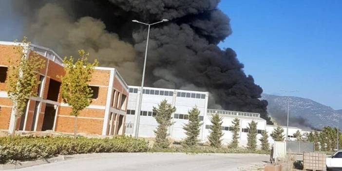 Antalya’da fabrika yangını