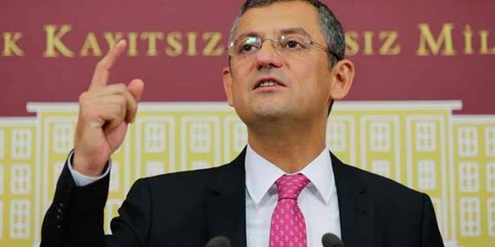 Özgür Özel'den Fahrettin Altun'a: Maşa olarak kullanmak işlerine geliyor