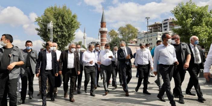 İBB Başkanı Ekrem İmamoğlu, Üsküdarlılara yeni meydan müjdesini verdi