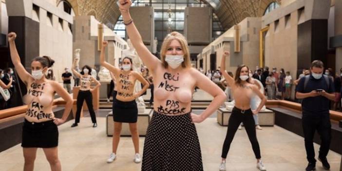 FEMEN, dekoltesi gerekçe gösterilerek müzeye alınmayan öğrenci için Orsay Müzesi'nde